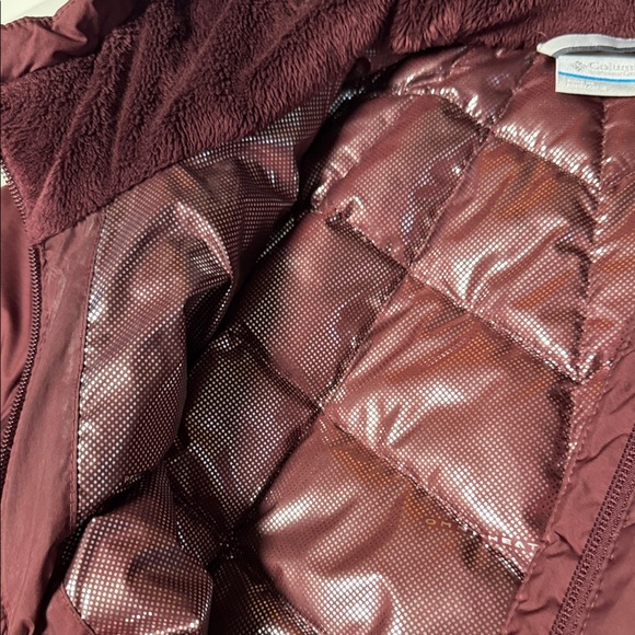 Columbia Women's Maroon Hooded Puffer Jacket - Picture 5 of 6